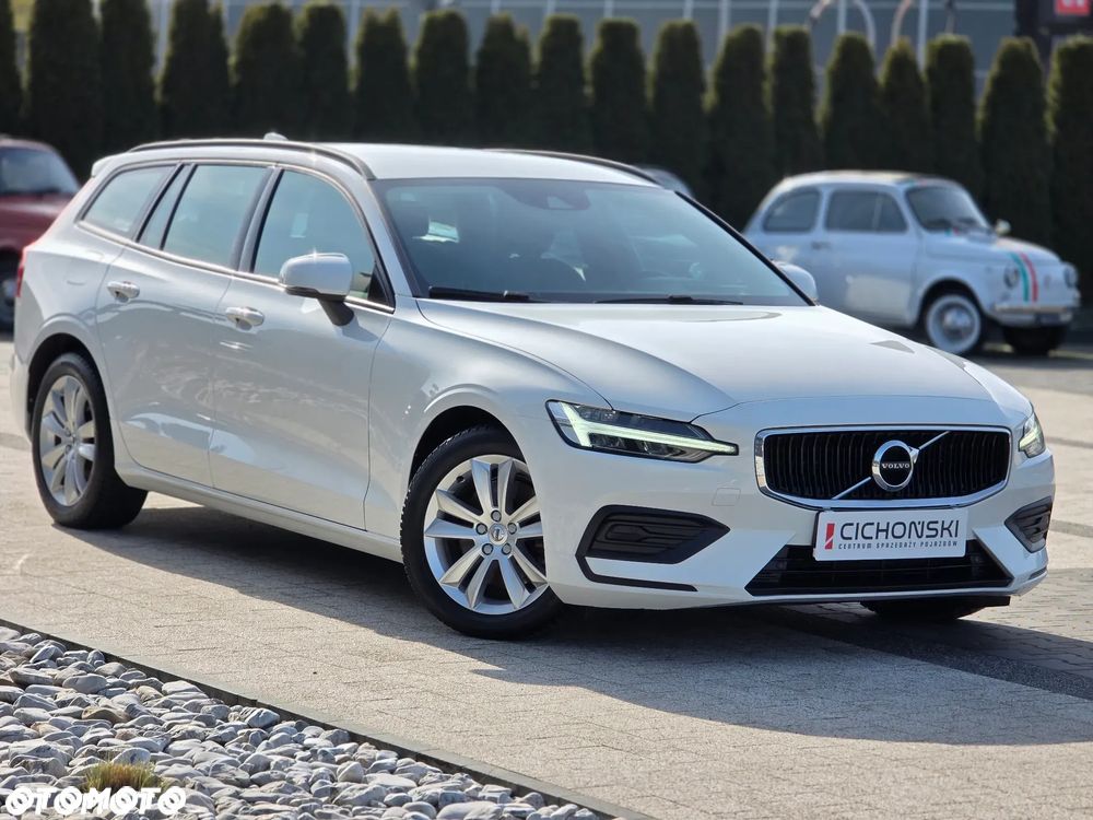Volvo V60 B3 B Momentum Pro - 2