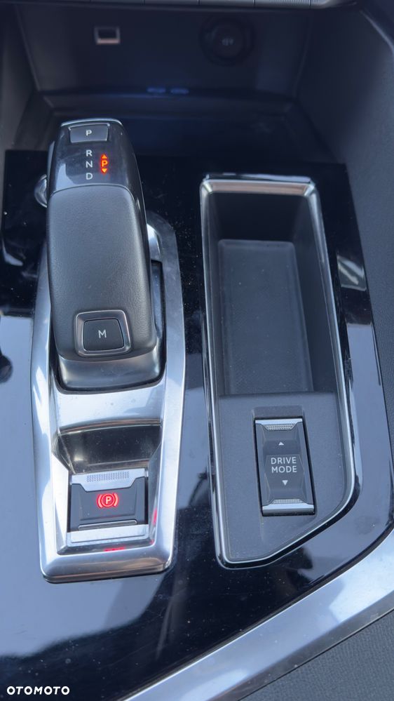 Peugeot 3008 PureTech 180 Stop & Start GPF EAT8 Crossway - 34