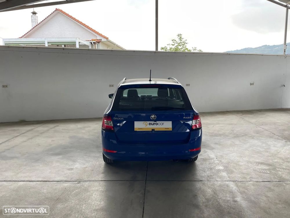 Skoda Fabia Break 1.0 MPI Active - 4