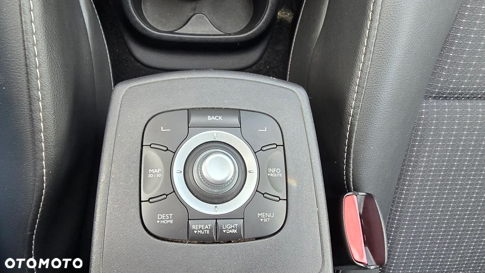 Renault Scenic 1.4 16V TCE Tech Run - 32