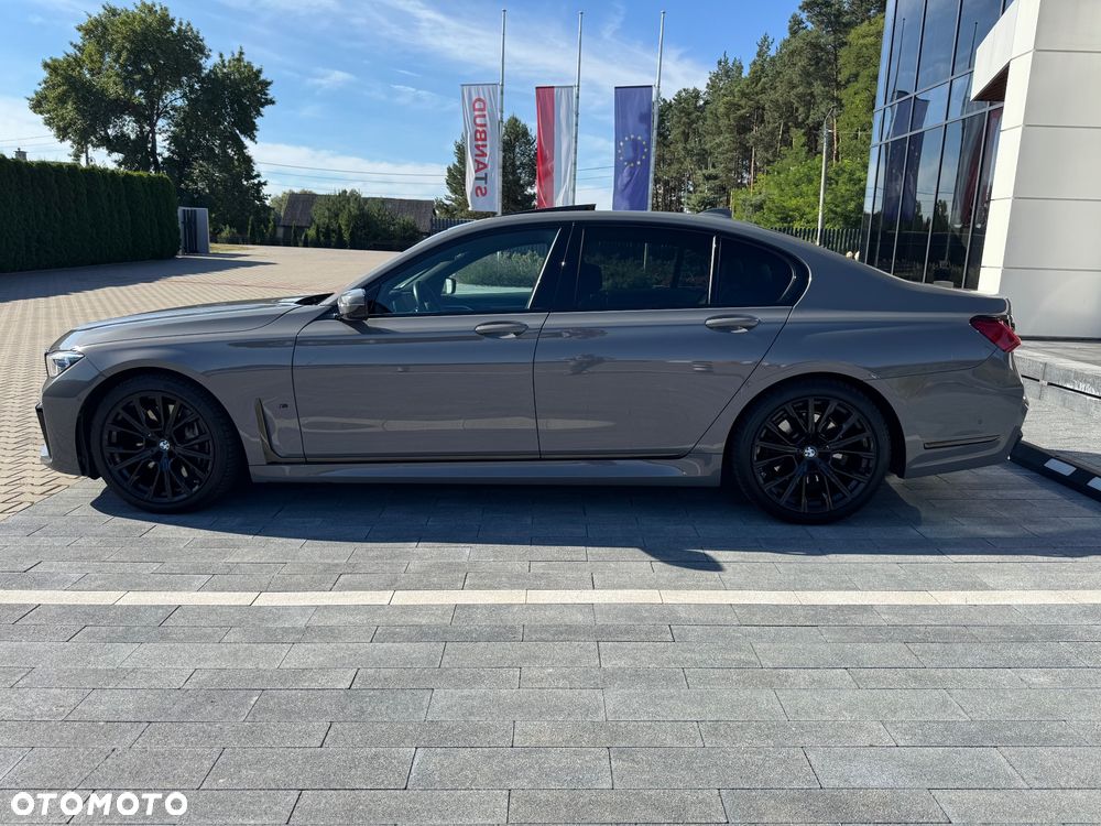 BMW Seria 7 740d xDrive sport - 26