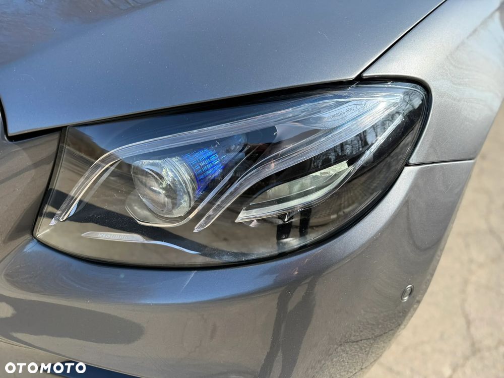 Mercedes-Benz Klasa E 220 d 9G-TRONIC - 8