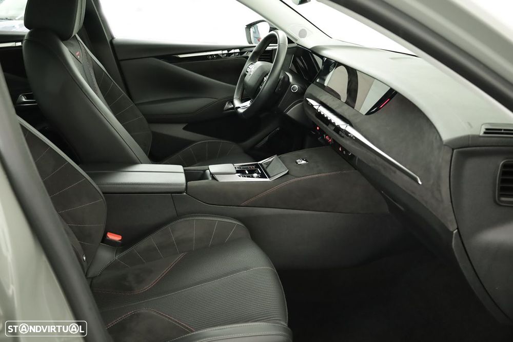 DS DS4 4 1.2 PureTech Performance Line EAT8 - 21