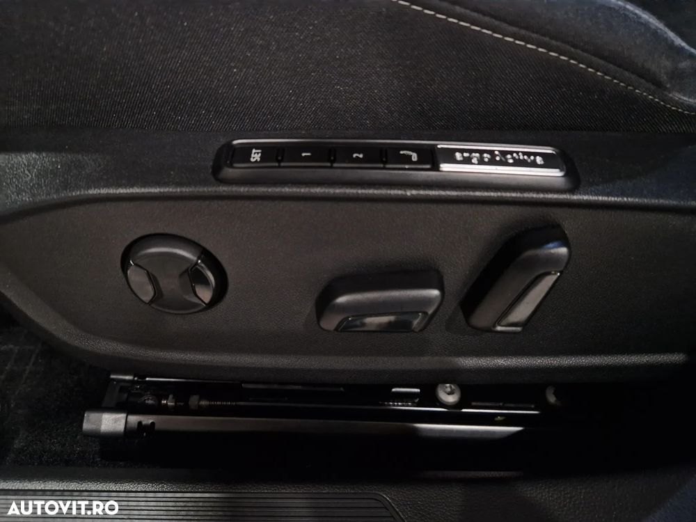 Volkswagen Golf 2.0 TDI DSG Style - 11