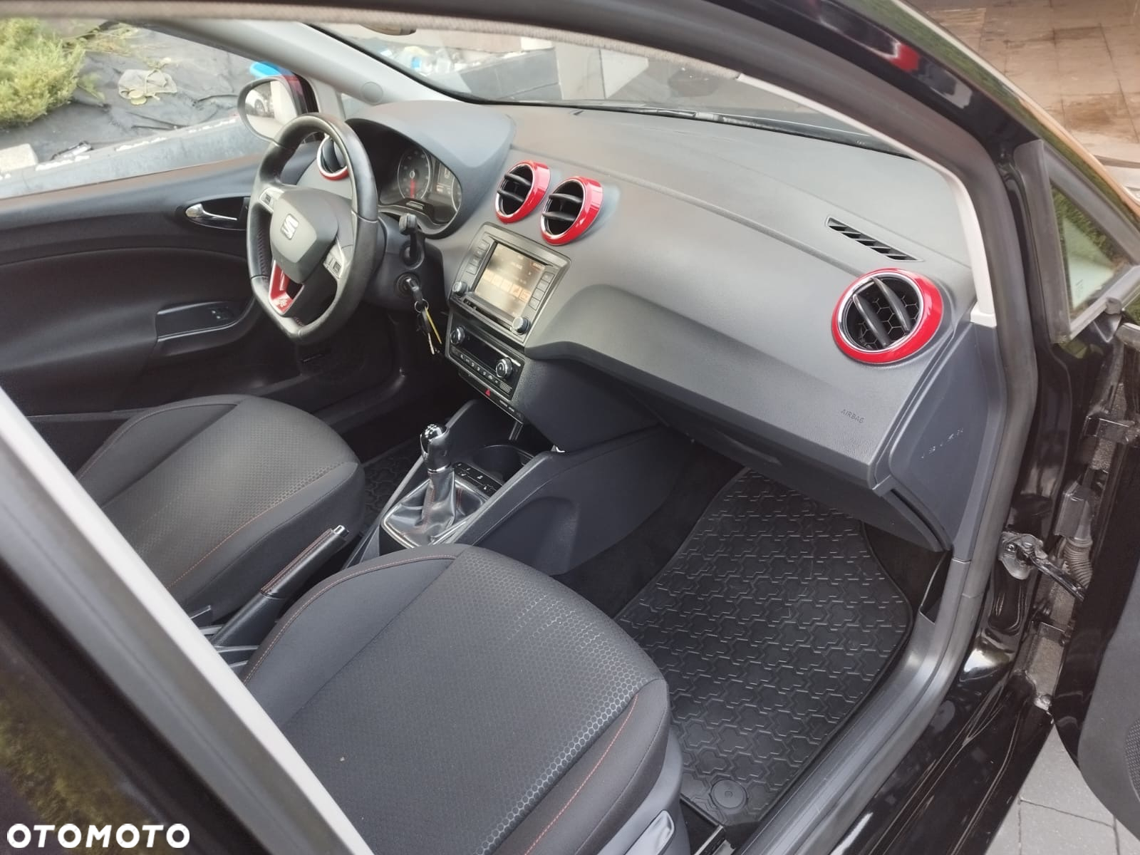 Seat Ibiza 1.2 TSI FR - 28