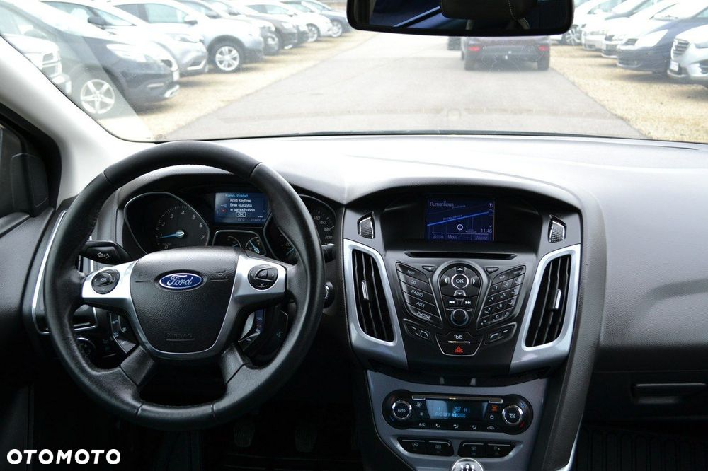 Ford Focus 1.6 Edition - 8