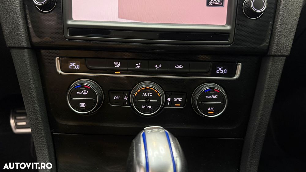 Volkswagen Golf 1.4 TSI BlueMotion Technology DSG Allstar - 21