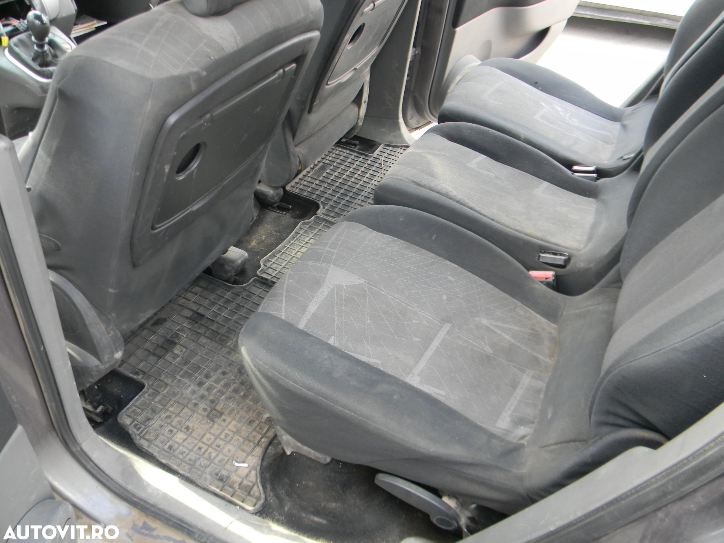 Dezmembrari  Renault GRAND SCENIC 2  2004  > 0000 1.9 dCi (JM0G, JM12 - 21