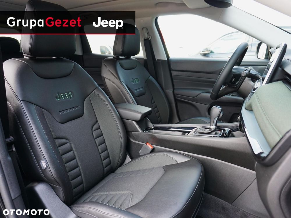 Jeep Compass - 8