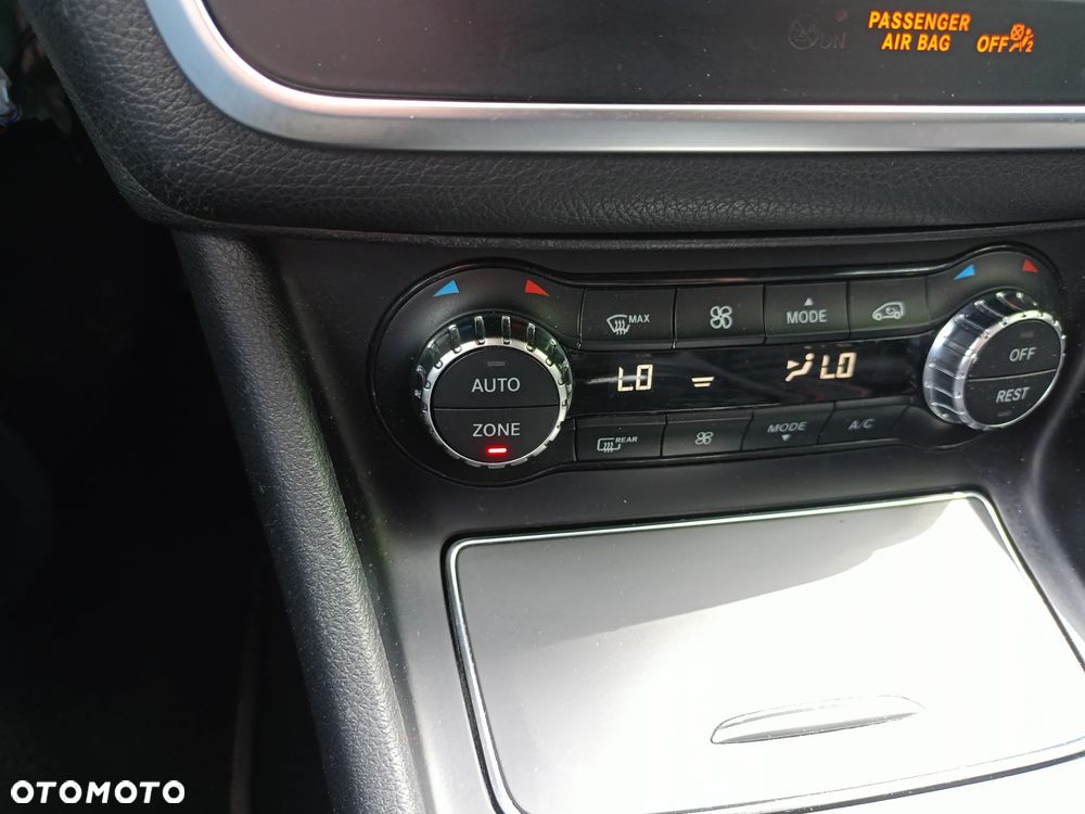 Mercedes-Benz CLA 200 7G-DCT AMG Line - 19