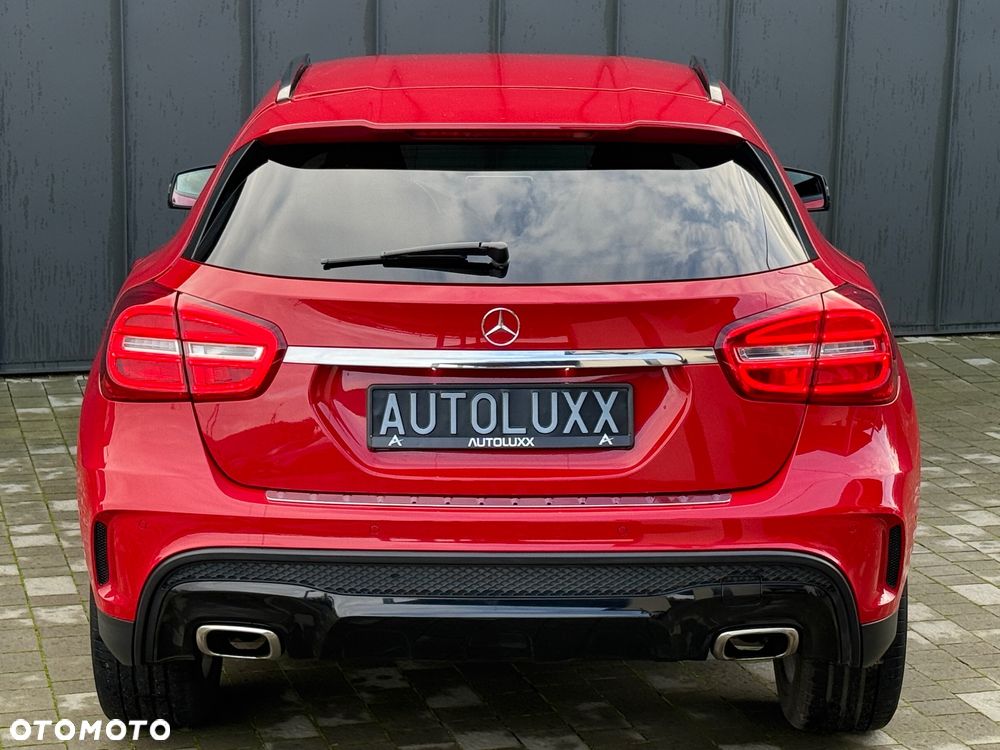 Mercedes-Benz GLA - 37