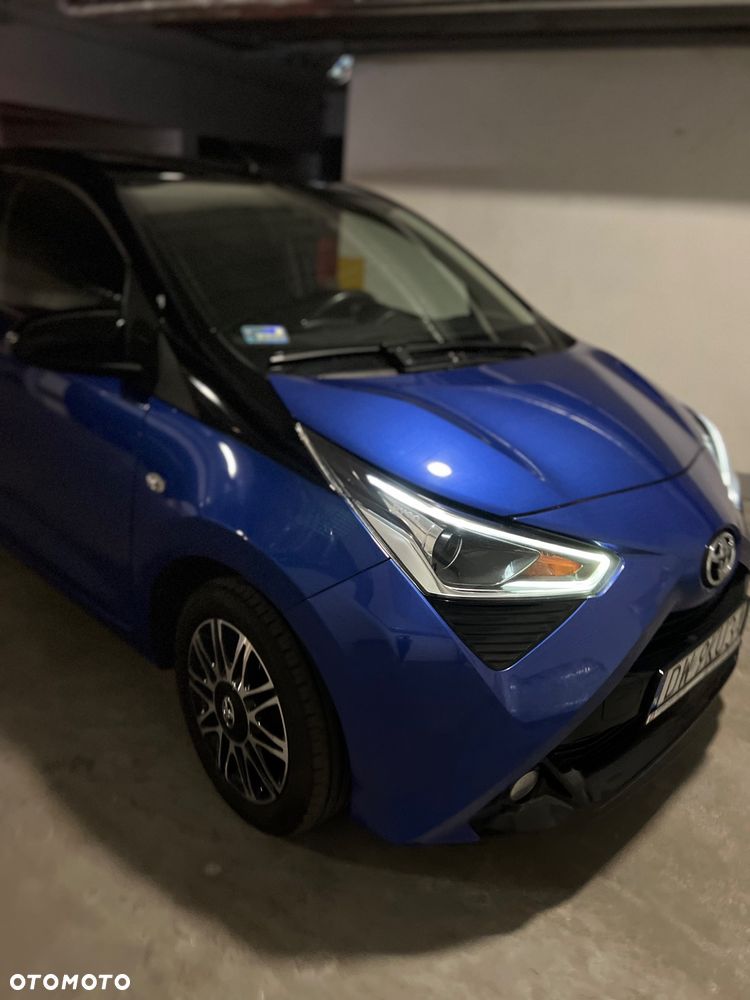 Toyota Aygo x.shift x-play connect - 11