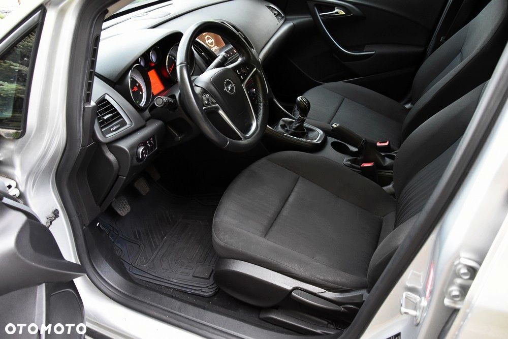 Opel Astra 1.7 CDTI - 10