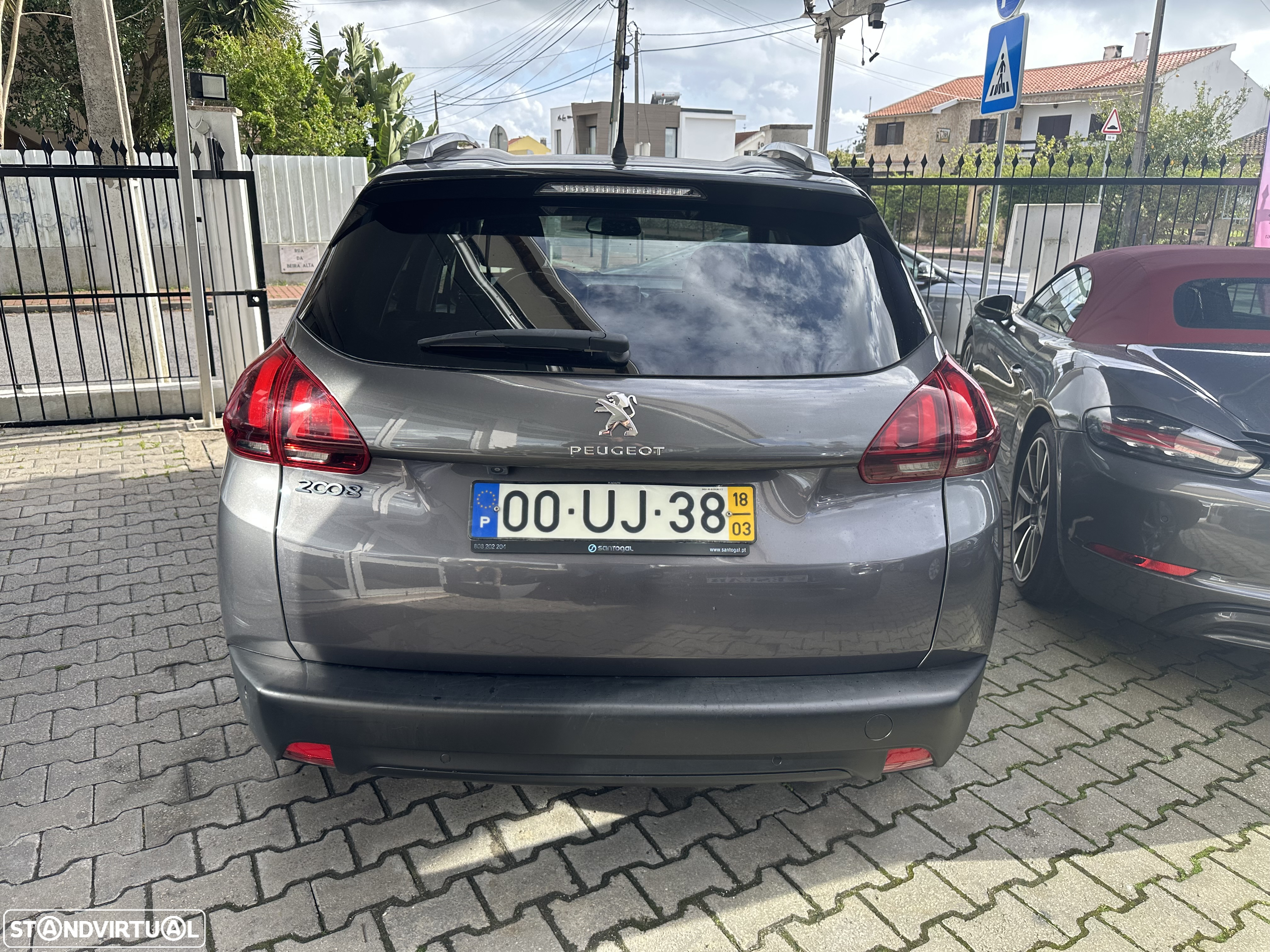 Peugeot 2008 1.2 PureTech Style - 5
