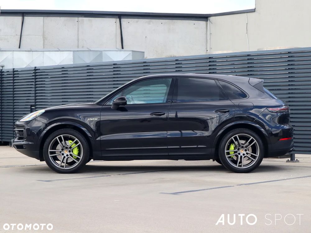 Porsche Cayenne E-Hybrid - 2