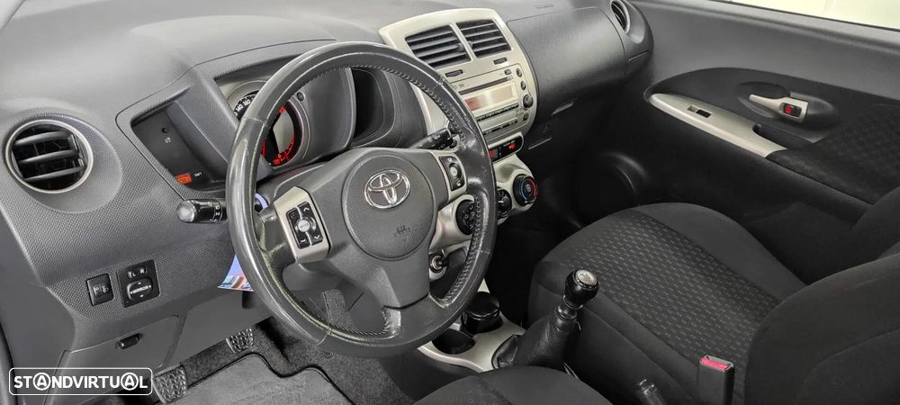 Toyota Urban Cruiser - 6