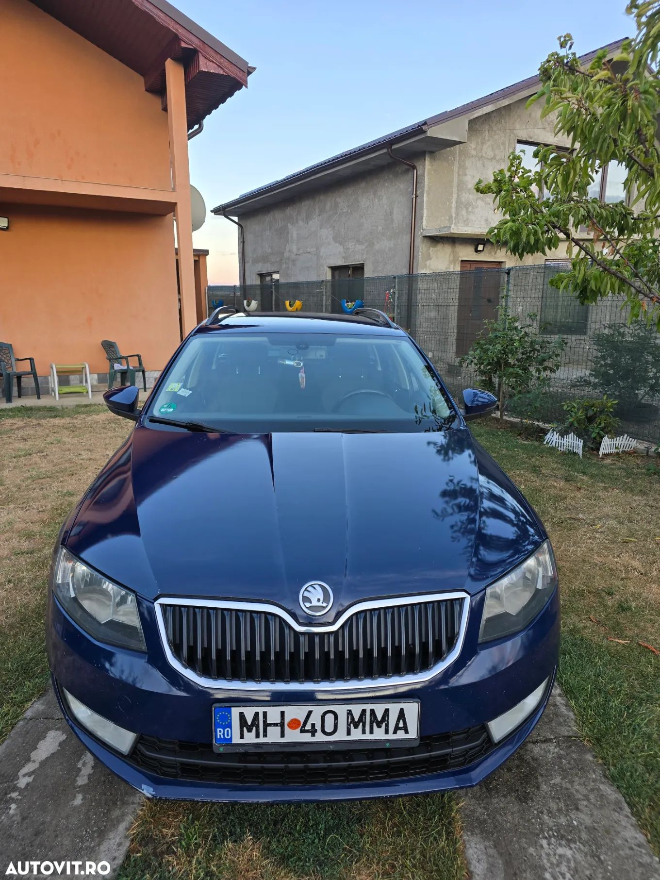 Skoda Octavia 2.0 TDI DSG Ambition - 1