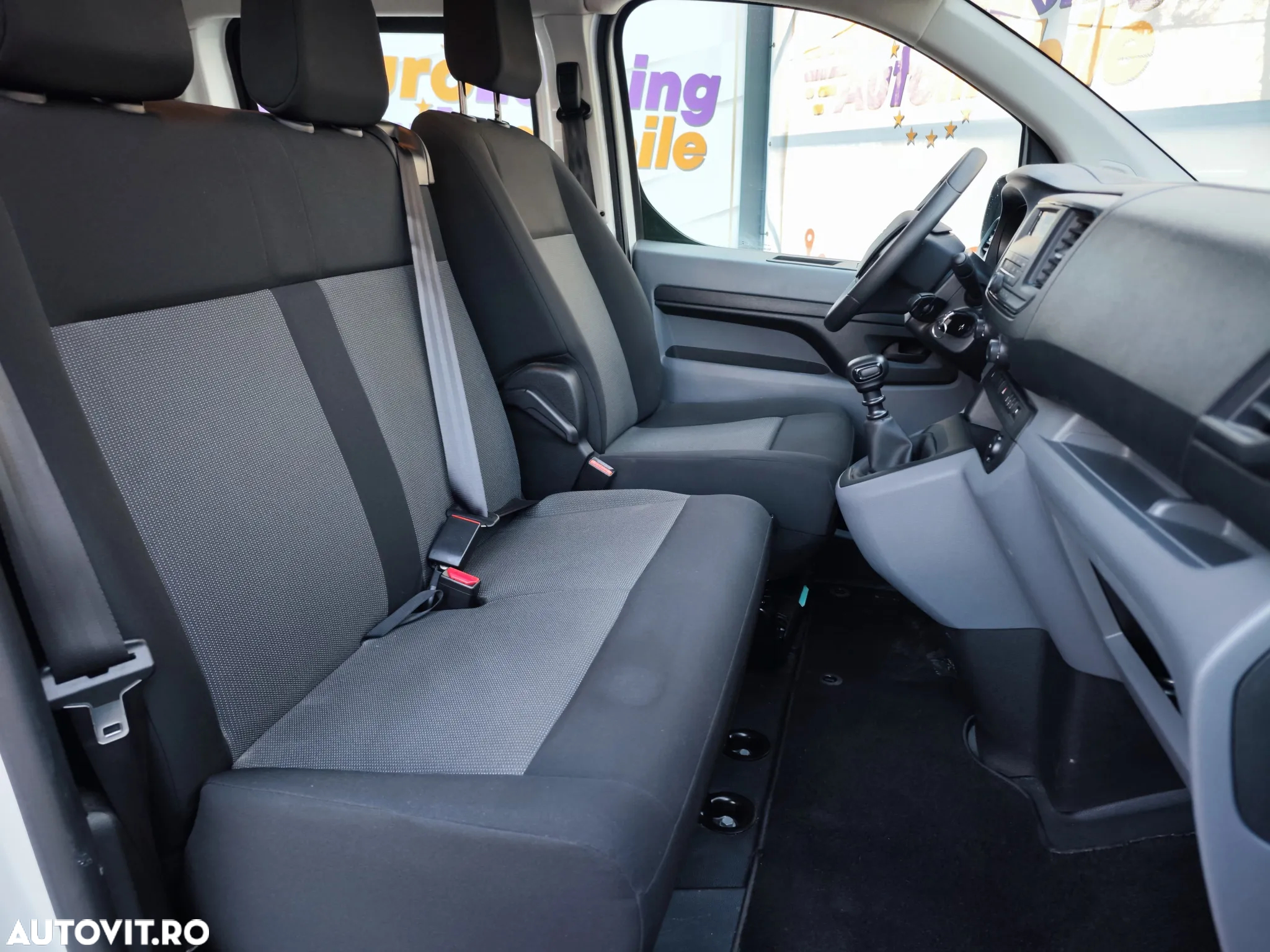 Opel Vivaro - 11