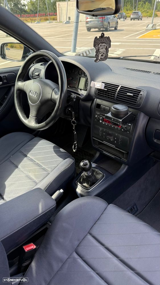 Audi A3 1.6 Sport - 20