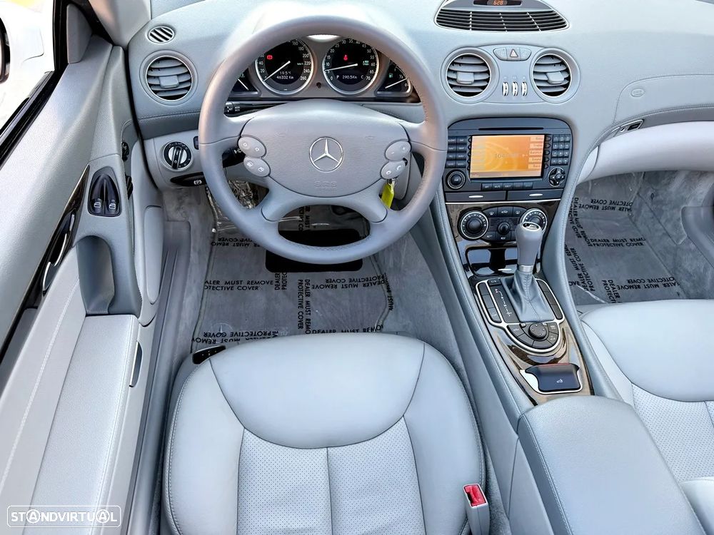 Mercedes-Benz SL 500 Standard - 12