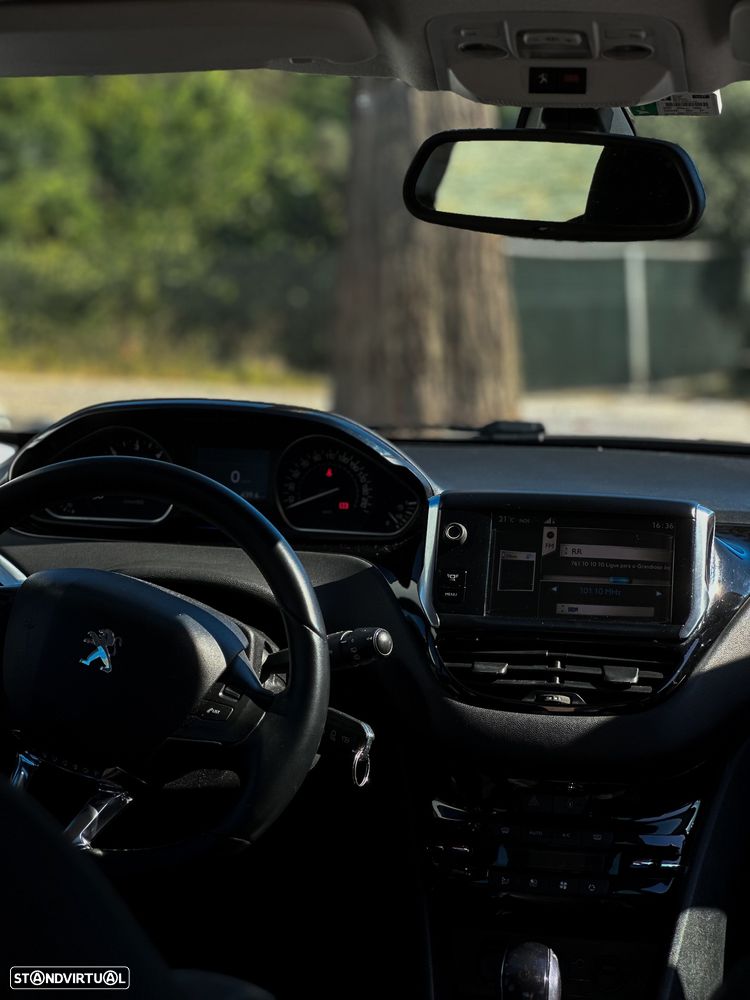 Peugeot 208 e-HDi 92 Stop&Start Active - 4
