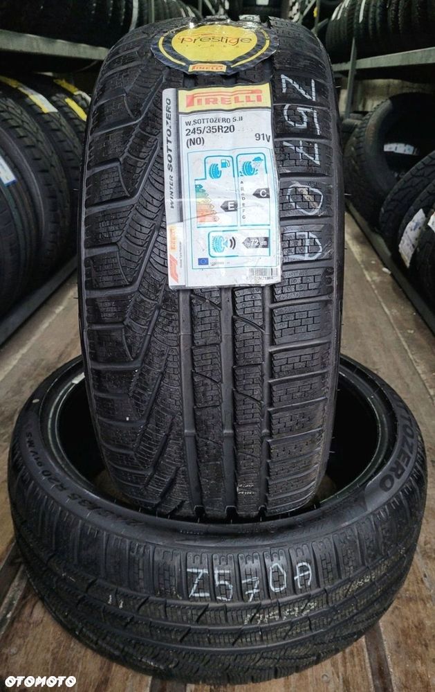2x Pirelli Sottozero Winter 240 Serie II 245/35R20 91V Z570A - 2