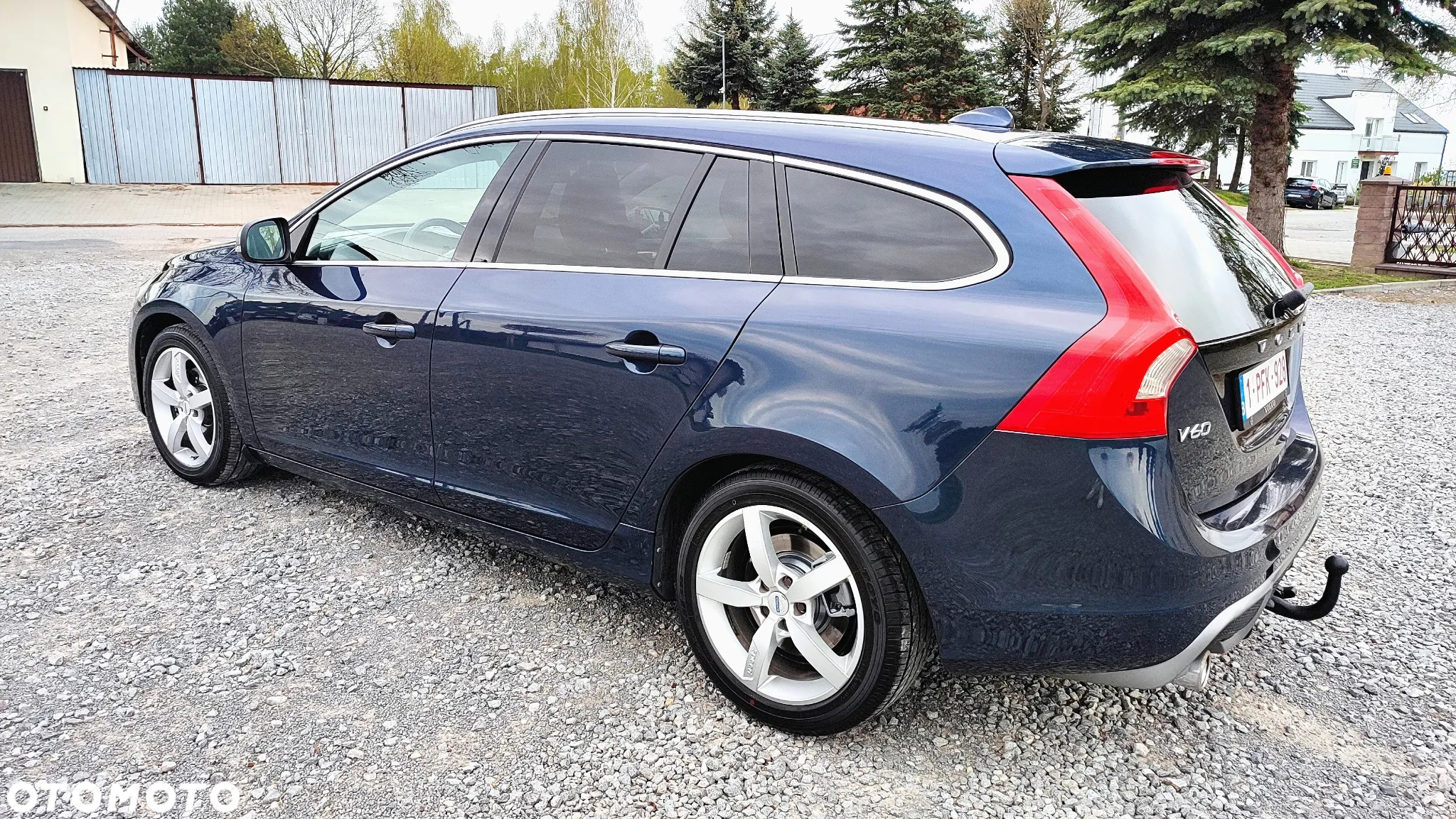Volvo V60 D3 R-Design - 7