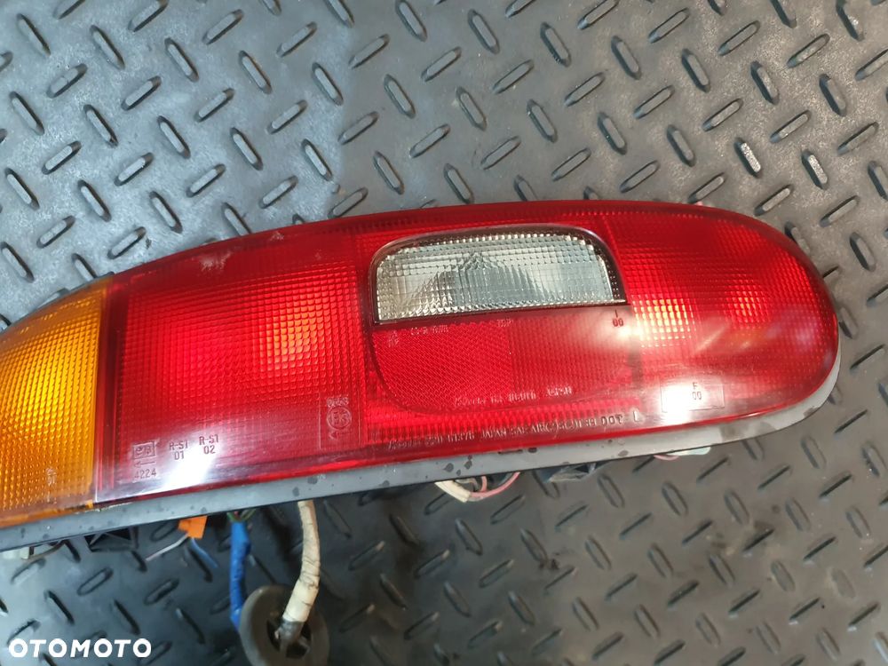 LAMPA LEWY TYŁ LEWA TYLNA MAZDA MX-3 MX3 - 3