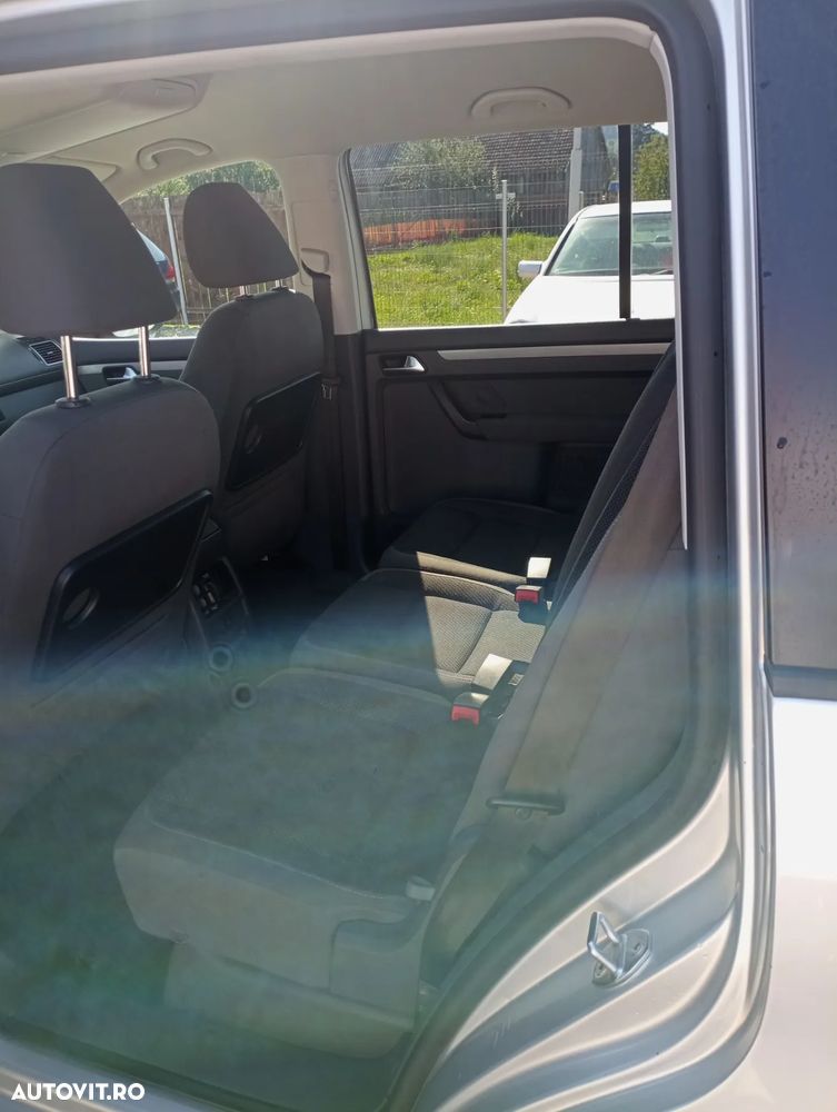 Volkswagen Touran 1.4 TSI Comfortline - 11