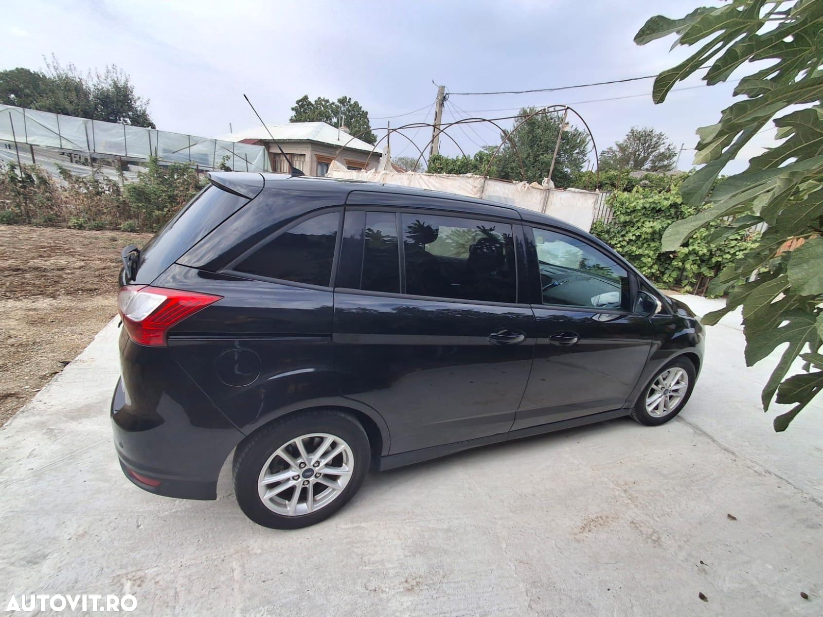 Ford Grand C-Max 1.0 Ecoboost Start Stop Titanium - 2