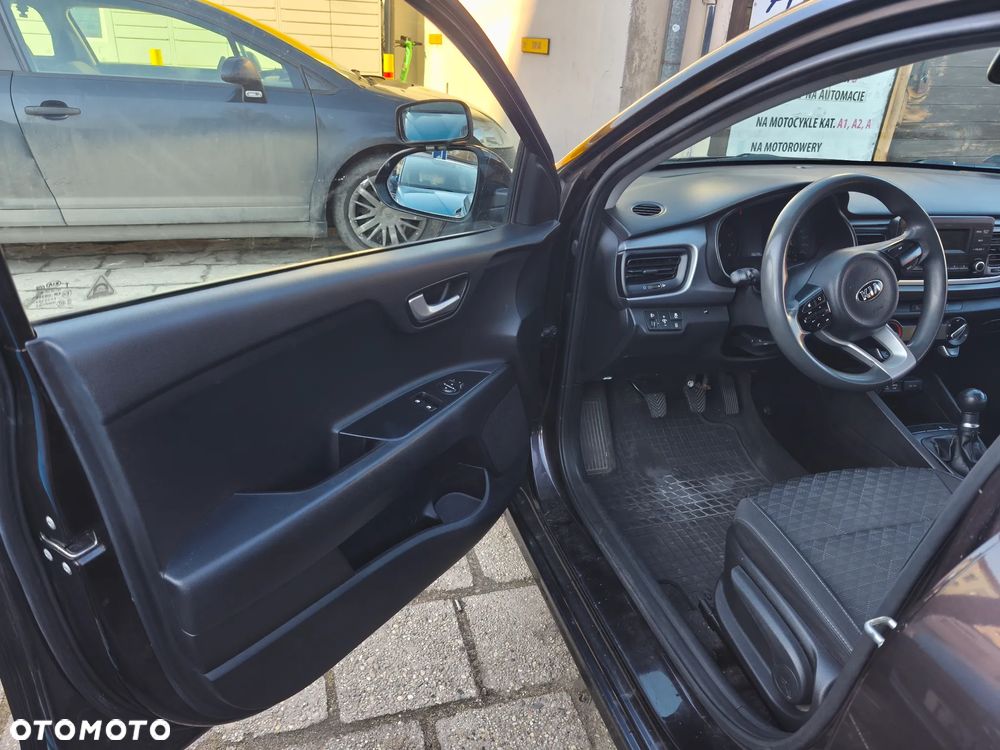 Kia Rio 1.2 M - 12
