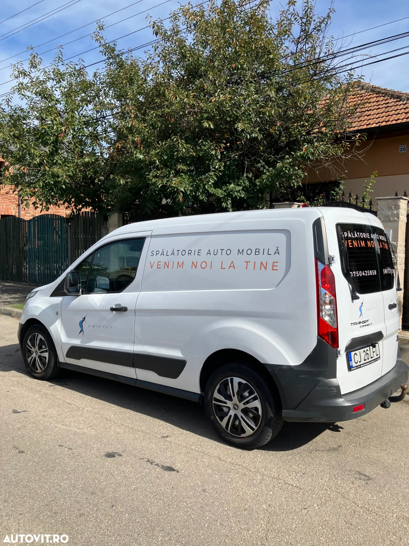 Ford Transit Connect - 13