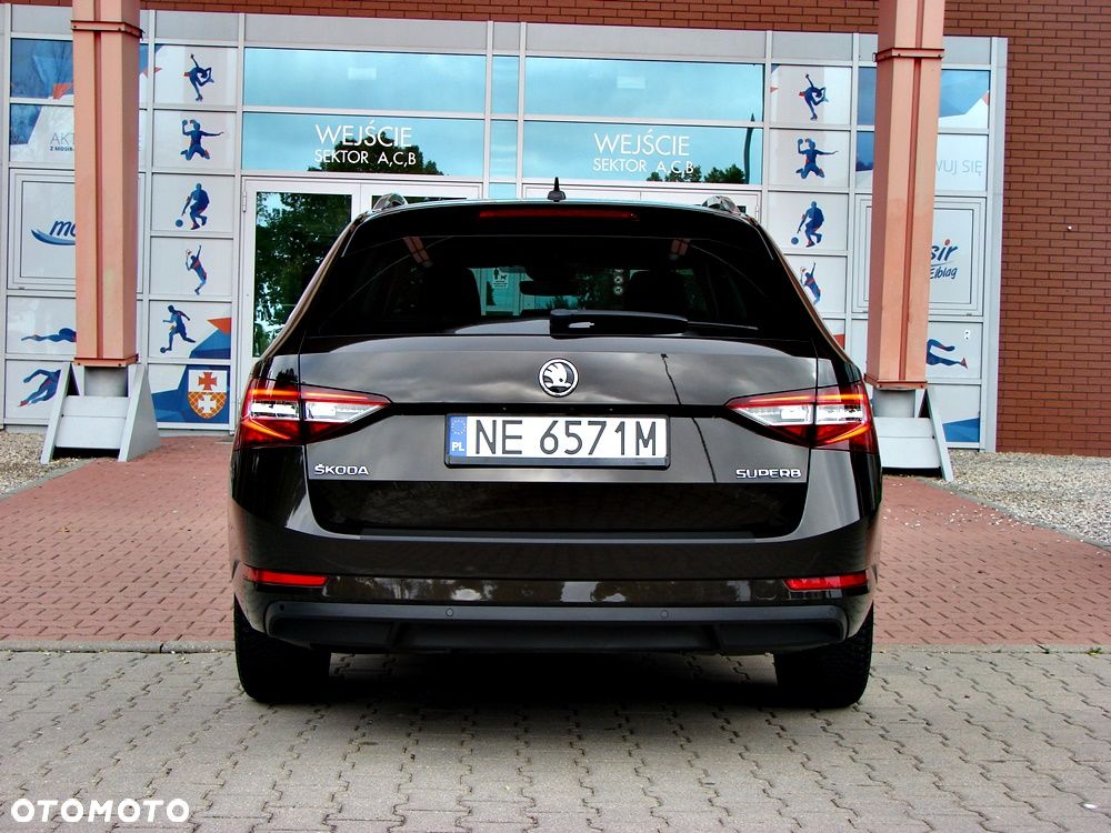 Skoda Superb 2.0 TDI DSG Style - 12