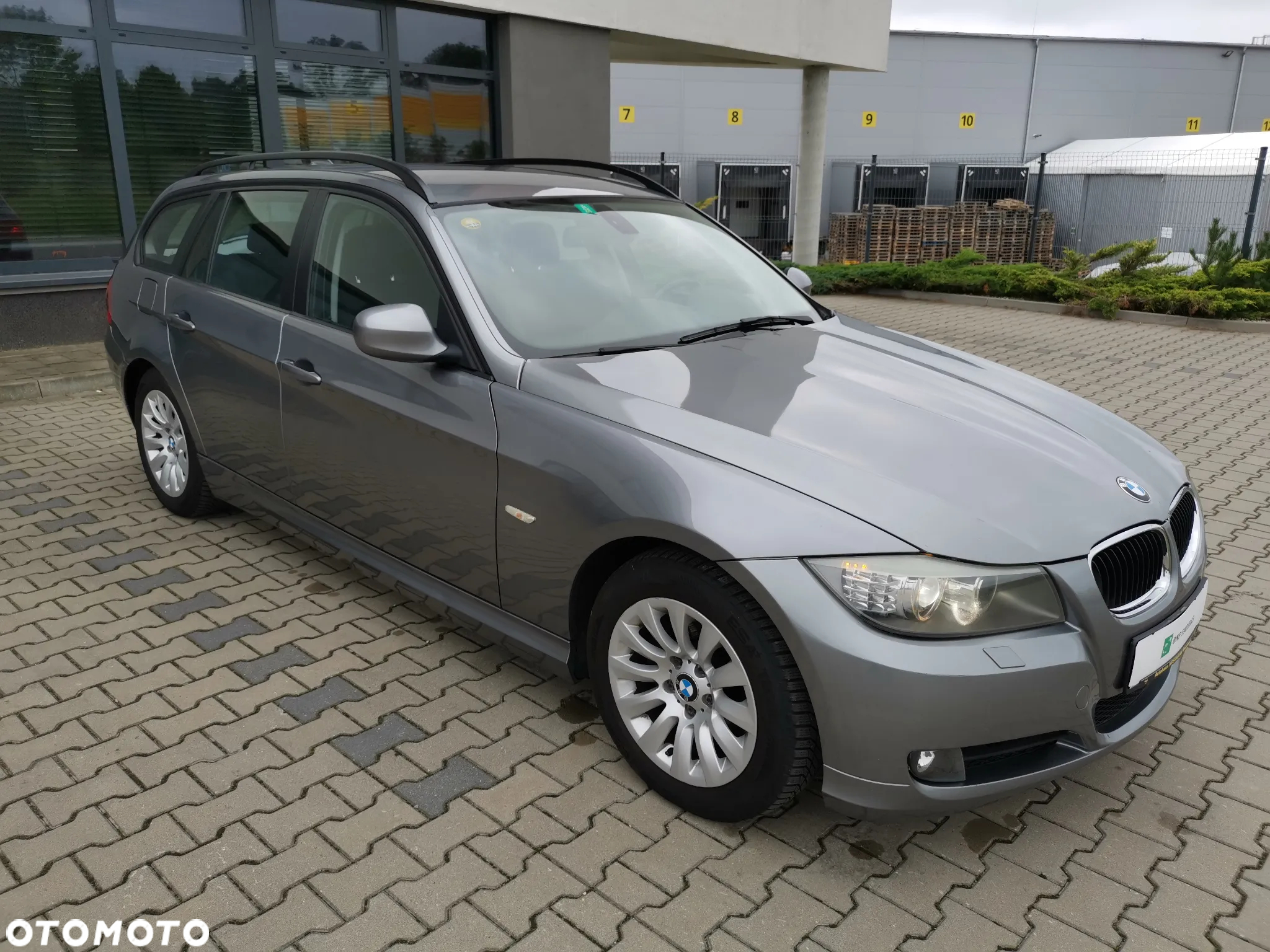 BMW Seria 3 320i Touring - 3