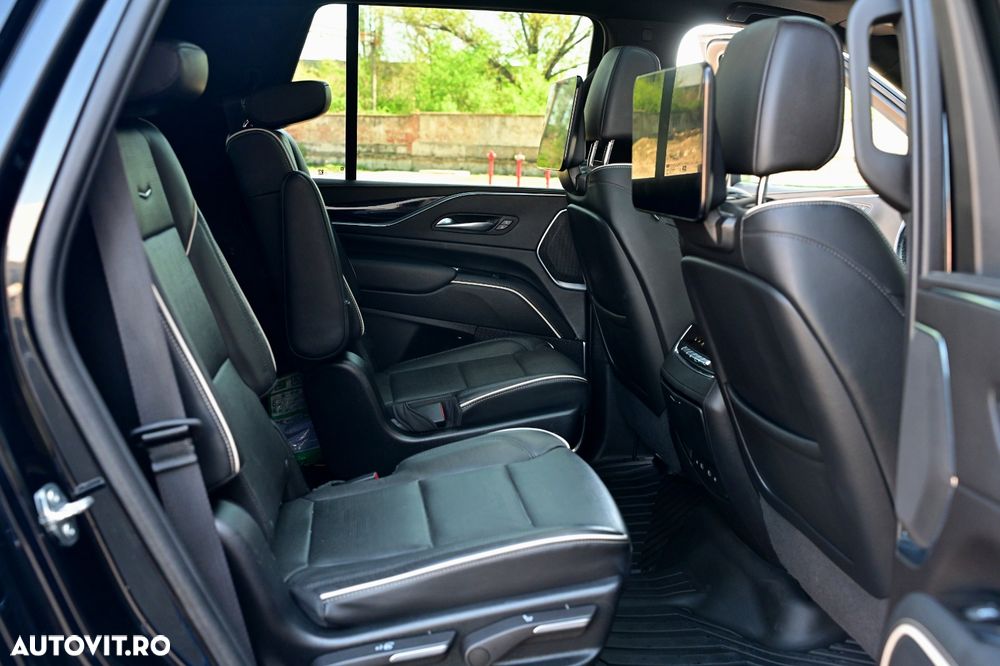 Cadillac Escalade 6.2 V8 AWD AT Platinum - 24