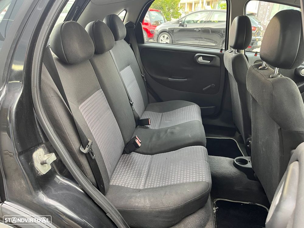 Opel Corsa 1.3 CDTi Silver - 11