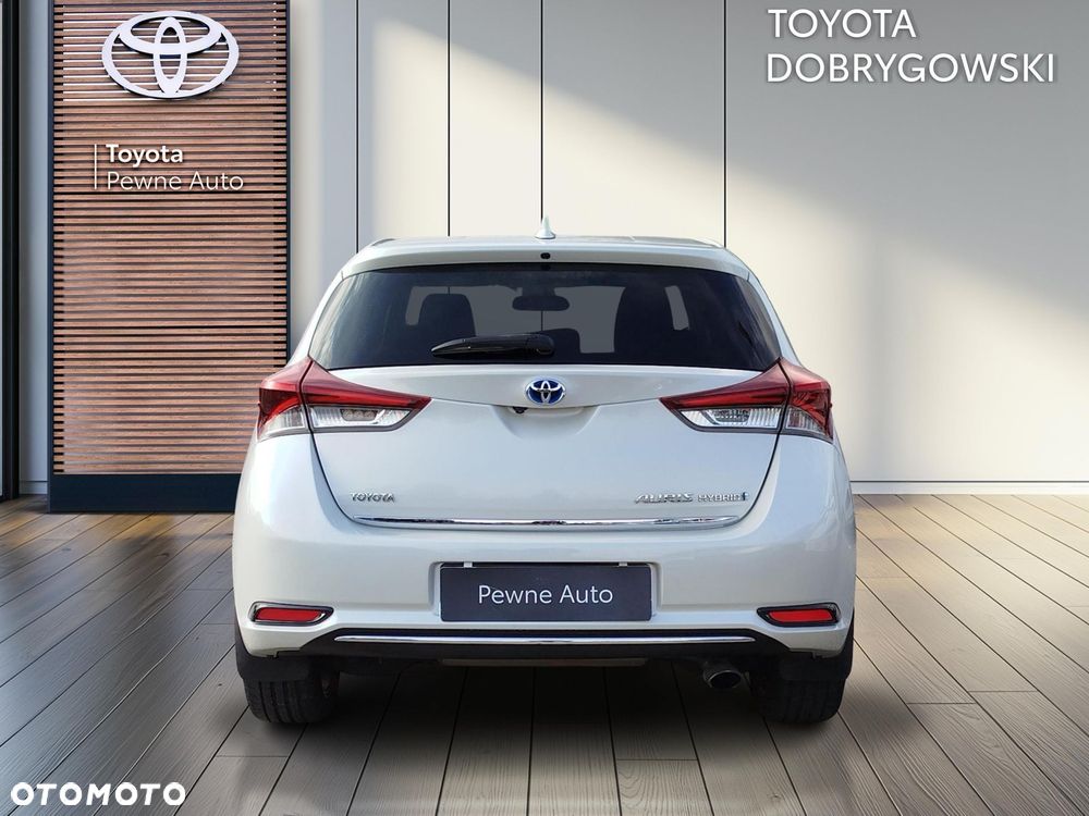 Toyota Auris - 4