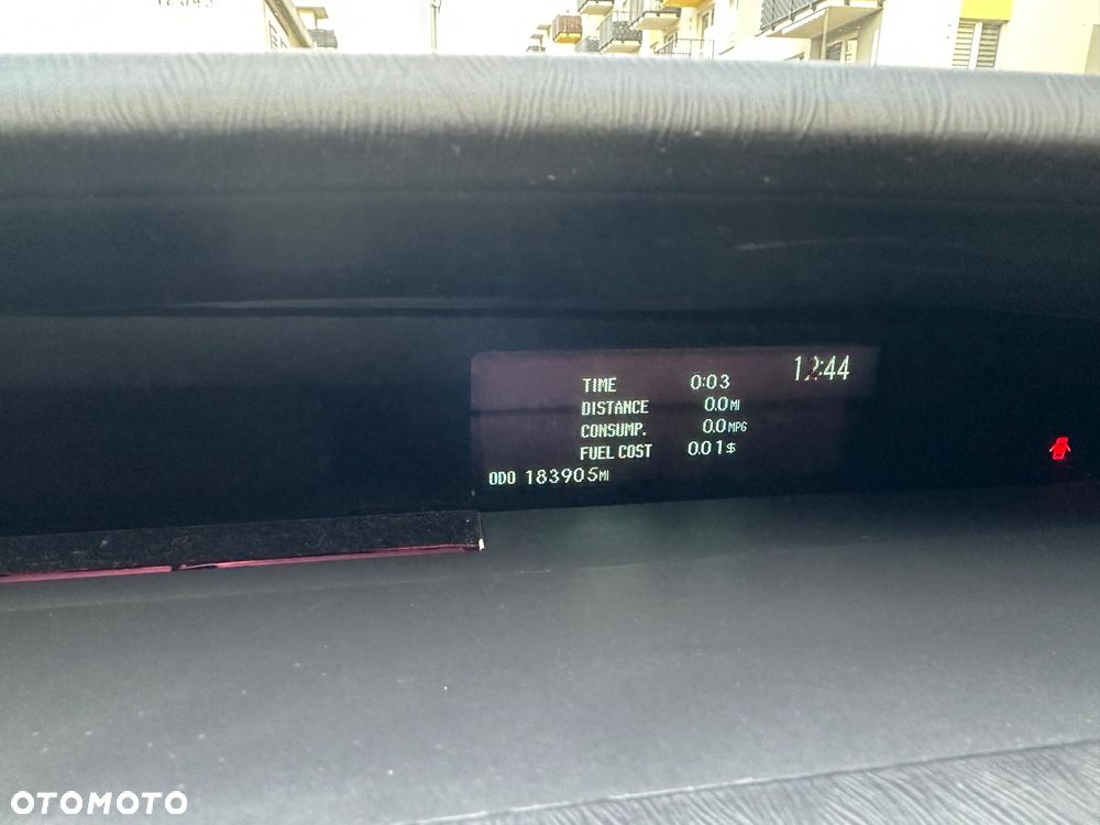 Toyota Prius 1.8 HSD Active - 28