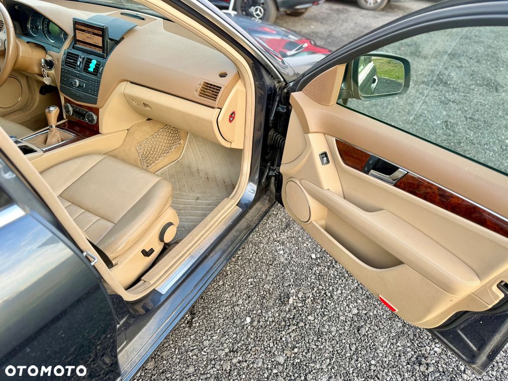 Mercedes-Benz Klasa C 200 Kompressor Elegance - 18