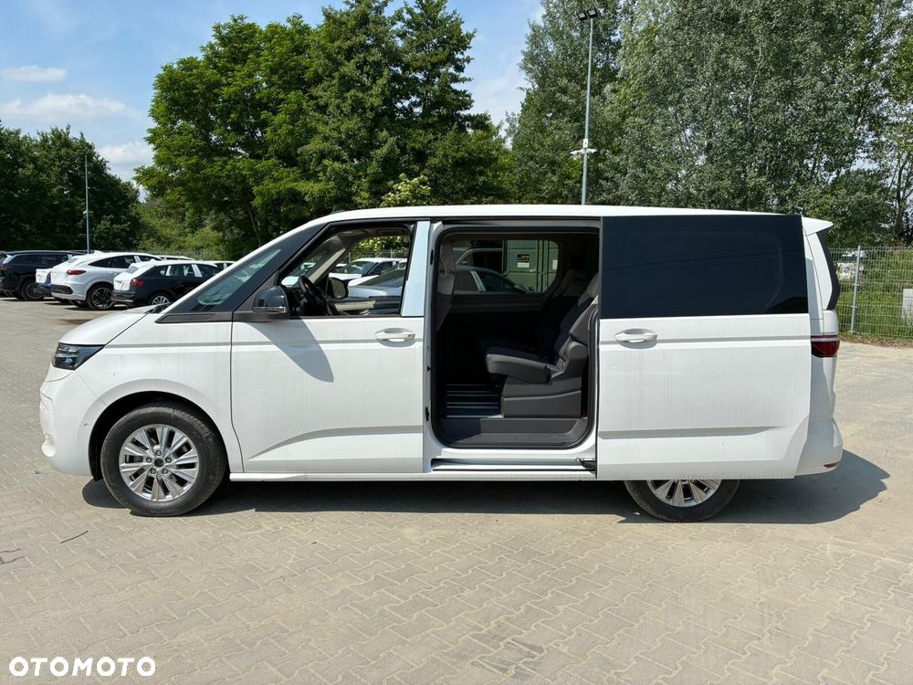 Volkswagen Multivan - 11