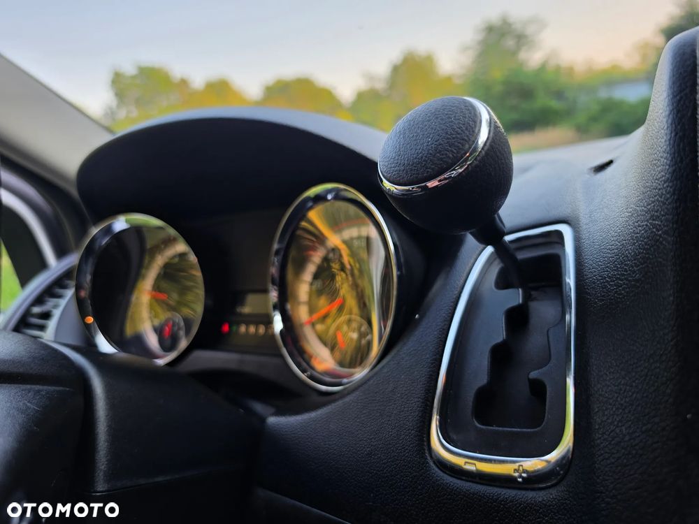 Dodge Grand Caravan - 15