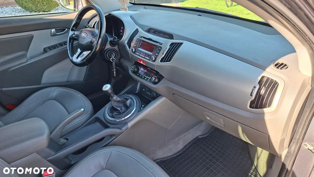 Kia Sportage 2.0 CVVT 4WD Vision - 10