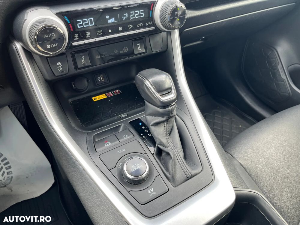 Toyota RAV4 - 17