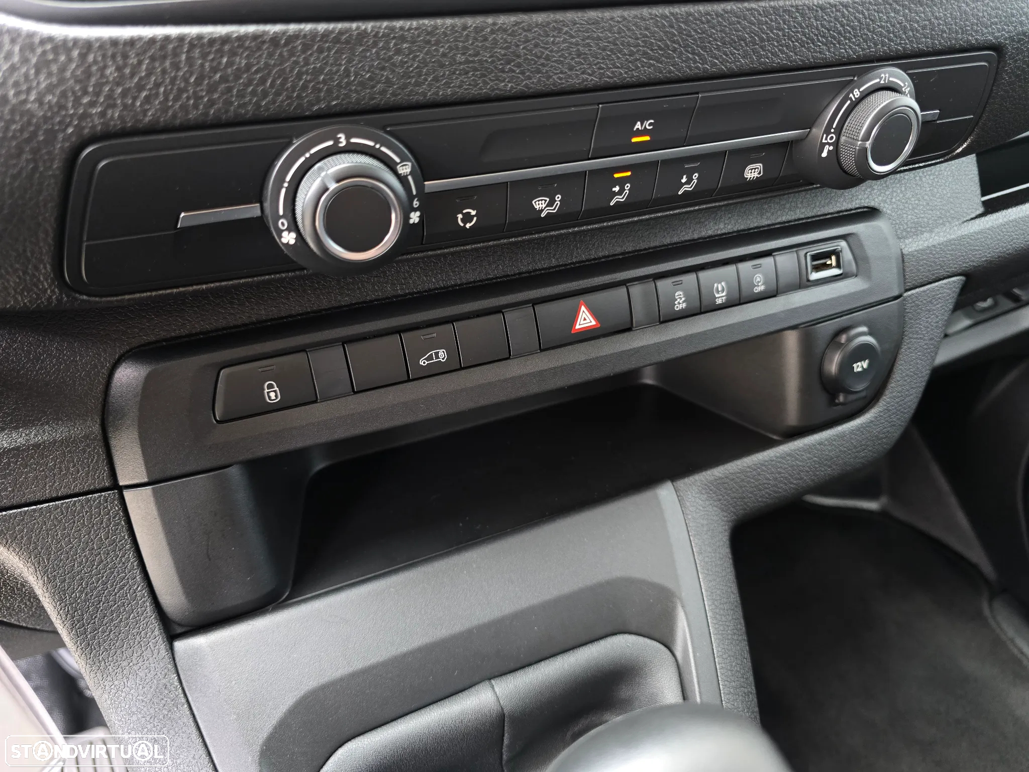 Peugeot Expert L2 1.5 BlueHDI c/ IVA Dedutível - 18