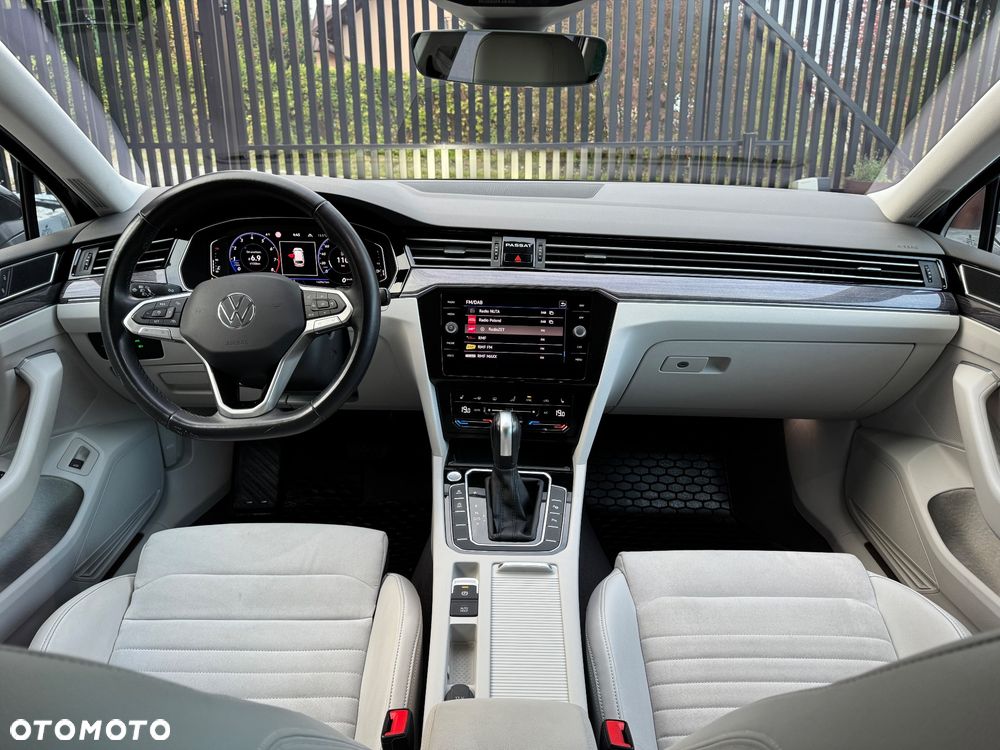 Volkswagen Passat 2.0 TSI Elegance DSG - 15
