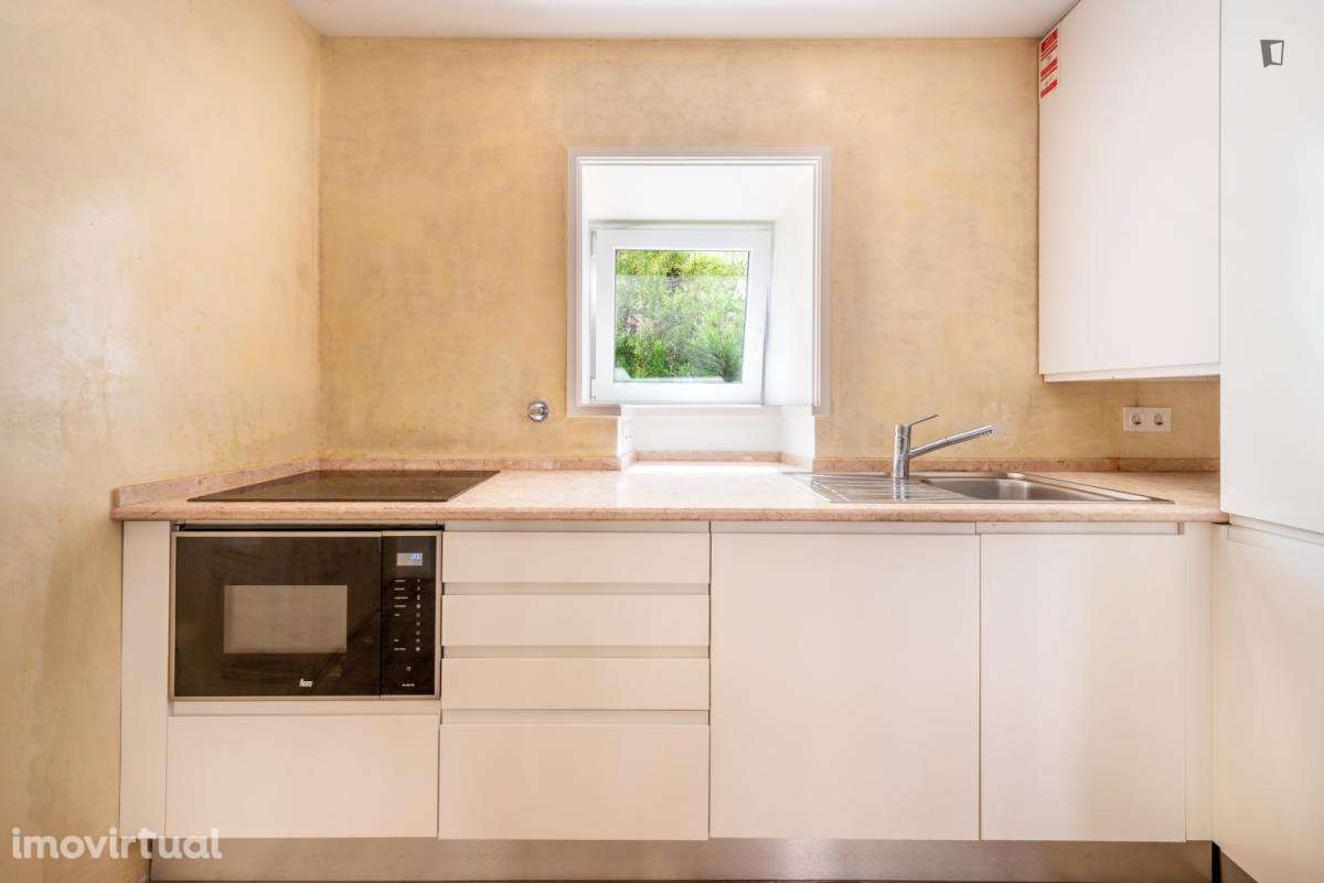 Quarto - localizado em São Bento Lisbon - Grande imagem: 3/13