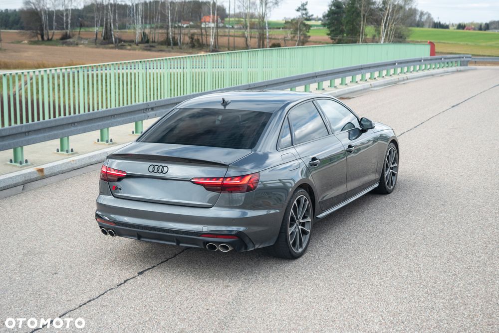 Audi S4 Limousine - 15