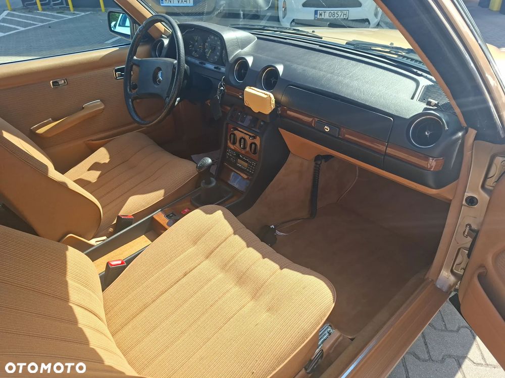 Mercedes-Benz W123 - 9