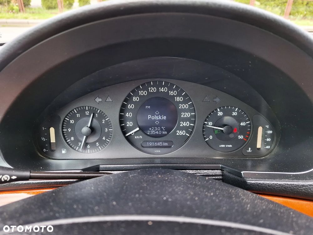 Mercedes-Benz Klasa E 200 CDI Classic DPF - 7