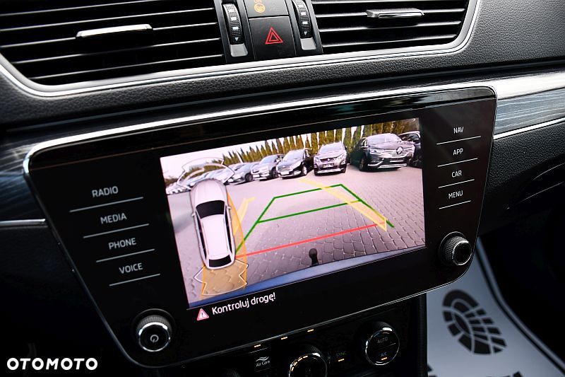 Skoda Superb 2.0 TDI DSG Style - 13